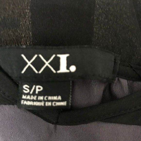 Forever 21 Colourblock Blouse - Picture 4 of 4